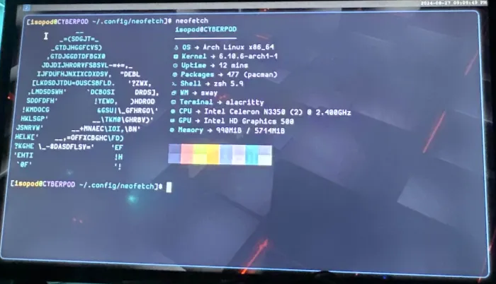 neofetch (I use Arch btw)